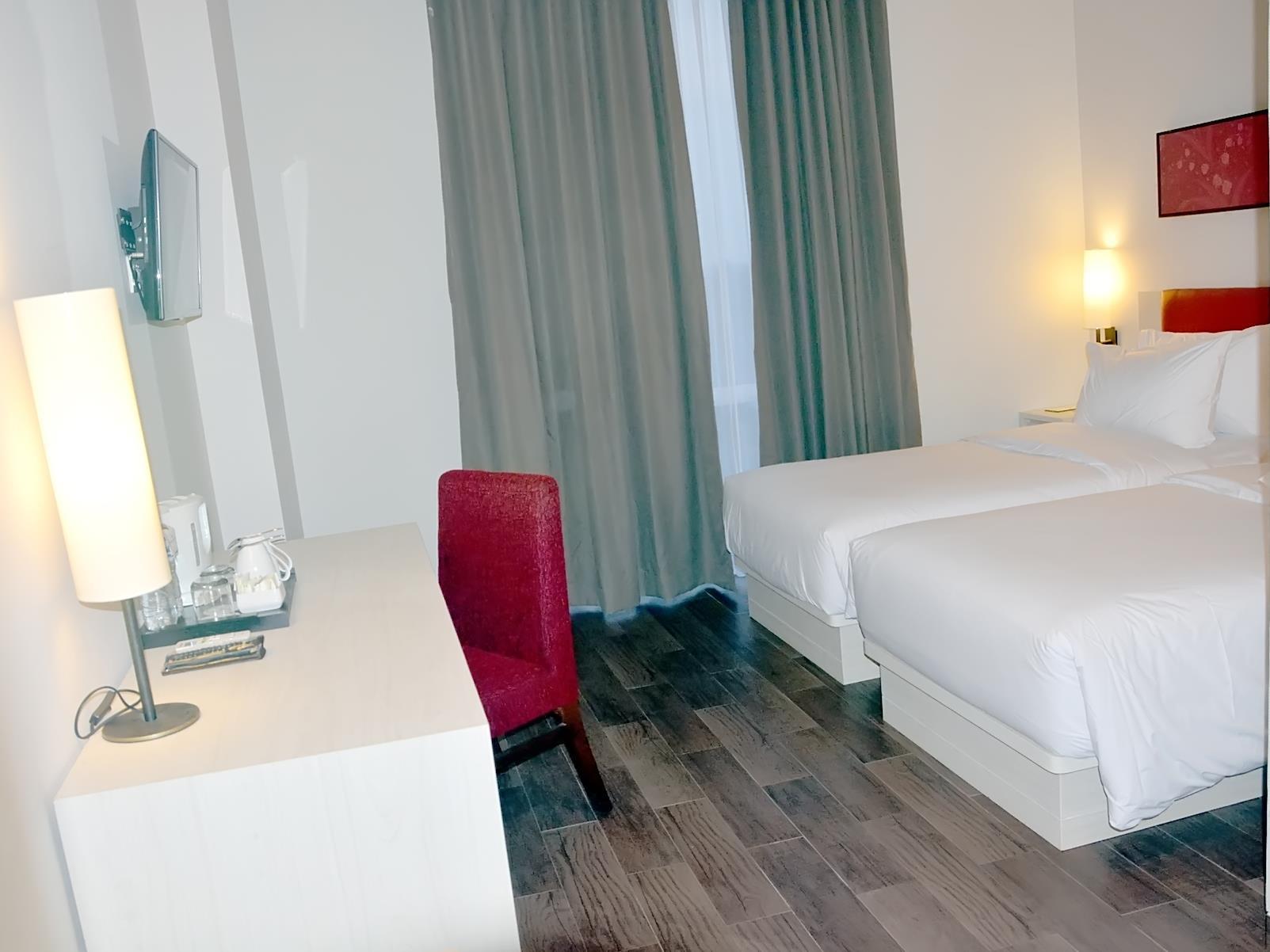 Hotel Santika Пекалонган Екстериор снимка